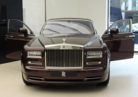 "Rolls_Royce Phantom EWB"... giá 30 tỷ ở VN.