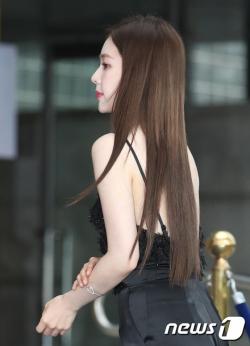 Thảm xanh khủng nhất hội tụ hơn 70 sao Hàn: Sao nhí lột xác khó tin, TWICE lòe loẹt đối đầu Red Velvet sexy
