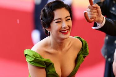 Sao nữ phim Châu Tinh Trì bị chồng bắt quả tang ngoại tình ở khách sạn
