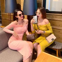 Kỳ Duyên - Minh Triệu tình tứ diện váy đôi rồi cùng nhau đập hộp iPhone 'tà tữa'