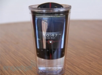 Smartphone chống nước, thiết kế hầm hố của Casio