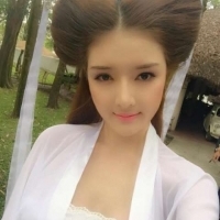 Sao Việt đua nhau hóa trang Tiểu Long Nữ tóc "đùi gà". Kết em Khanh Chi Lâm nhất