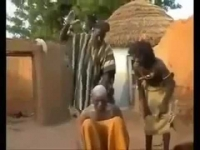 Chữa bệnh đau đầu kiểu Châu Phi