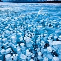 Ngắm vẻ đẹp những hồ nước đóng băng trên thế giới