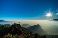 Săn mây trên đỉnh núi cao hơn 3.000 m của Việt Nam !