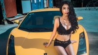 Hot girl Linh Miu tạo dáng nóng bỏng bên "siêu bò" Lamborghini Gallardo - chúc mừng 8-3 anh em :)