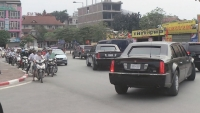 Đoàn xe đón ông Obama đã rời khách sạn đến Sân bay Nội Bài
