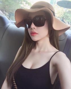 Top gái 1 con hot nhất showbiz Việt :x