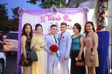 Lễ cưới trong mơ của hai anh chàng điển trai ở Đồng Nai