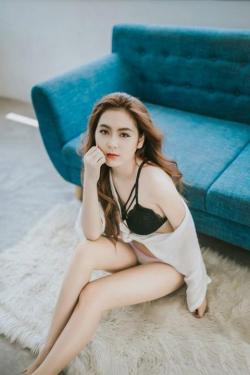 Cô giáo tương lai sở cái này hơn xa Ngọc Trinh
