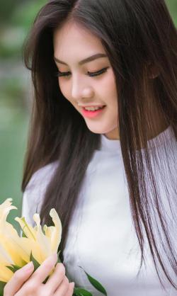 Bị chê "kém xinh", thí sinh Miss Teen tung ảnh áo dài đẹp mê mẩn