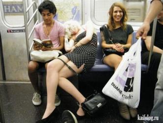 Chuyện "kinh dị" trên chuyến tàu điện ngầm