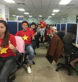 Những hình ảnh 'huyền thoại' CĐV dành cho U23 Việt Nam trước bán kết
