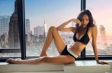 Bạn gái tin đồn của Hoa hậu Kỳ Duyên: Gia thế khủng, hình thể nóng bỏng nhất nhì showbiz