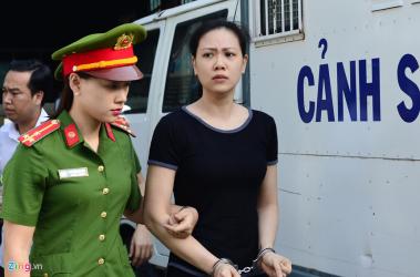 Hot girl Ngọc Miu hầu tòa sau 2 năm bị bắt