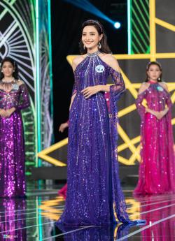 Người đẹp Hoa hậu Thế giới Việt Nam 2019 khoe hình thể với bikini