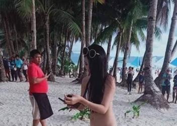 Du khách Đài Loan bị phạt vì mặc bikini quần lọt khe ở biển Philippines