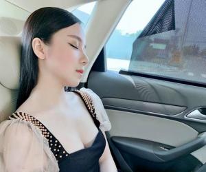 'Hotgirl ngủ gật' Nhã Tiên: Từ nữ sinh 'vạn người yêu' đến cô nàng 'khoe thân' phản cảm đầy tai tiếng