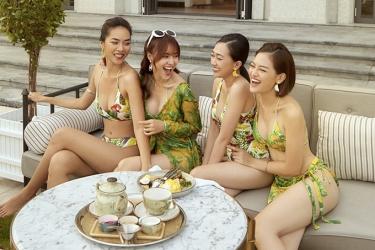 Lan Ngọc diện bikini bên hội bạn thân