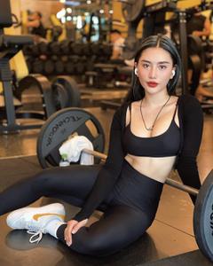 'Hot girl fitness' Trang Lê bật mí bí quyết có body bốc lửa