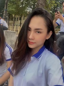 "Nữ thần mặt mộc" của Hoa hậu Việt Nam