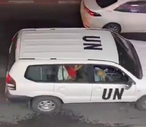 Nhân viên Liên Hợp Quốc bị bắt quả tang sex trên xe công